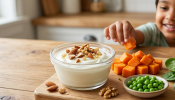 শিশুর মেধা বাড়ানোর খাবার ৫টি সহজলভ্য সুপারফুড—সন্তানকে দিচ্ছেন তো?